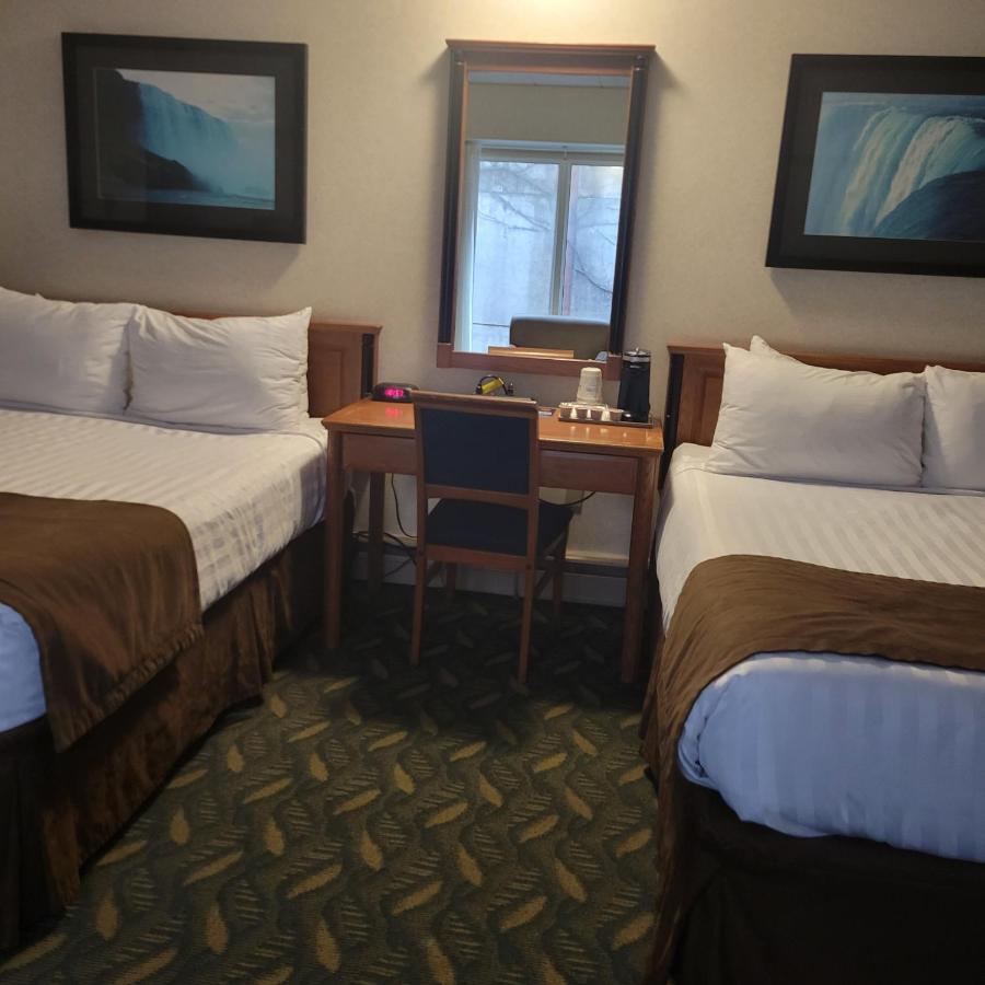 Travelodge By Wyndham At The Falls Niagara Falls