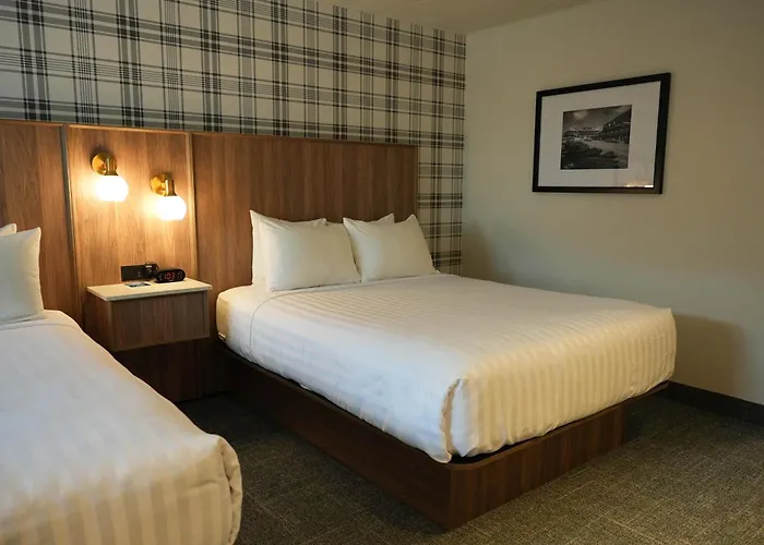 Travelodge By Wyndham Niagara Falls At The Falls